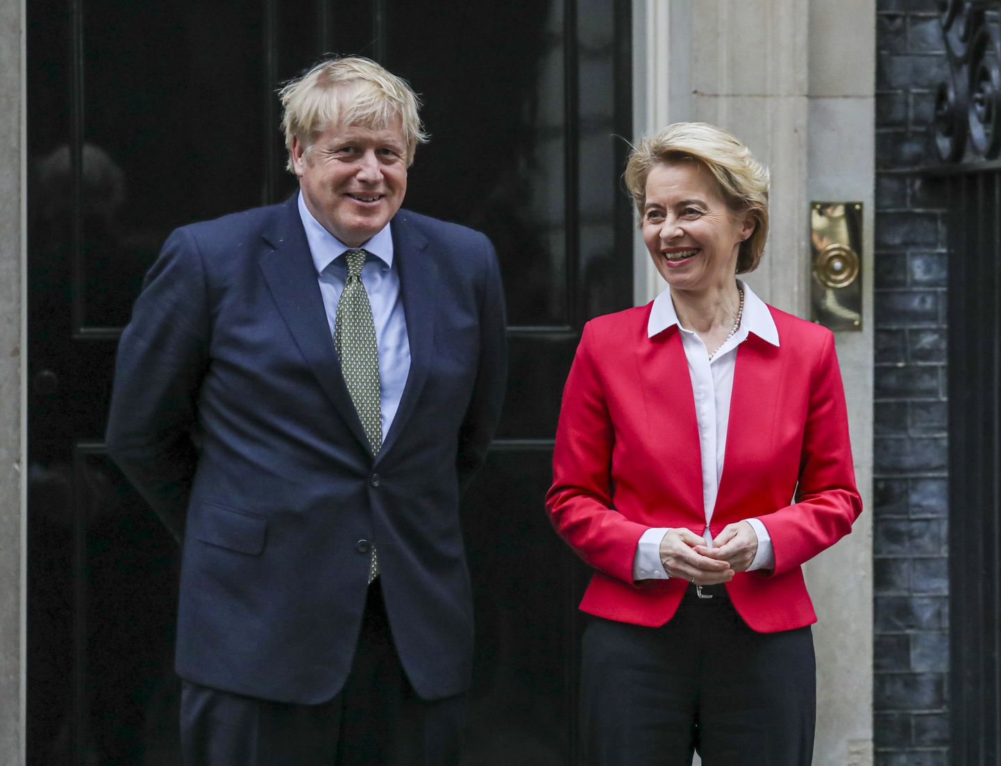 January 8, 2020, London, London, UK: London, UK. Prime Minister Boris Johnson welcomes the President of the European Commission, Ursula von der Leyen, on the steps of NO10 Downing Street this afternoon as he insists the Brexit transition will not extended past December. (Credit Image: © Alex Lentati/London News Pictures via ZUMA Wire)