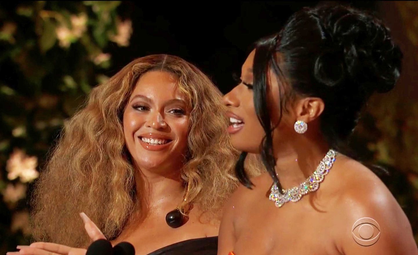 Megan Thee Stallion un Beyonce iegūst "Grammy" par dziesmu "Savage"
