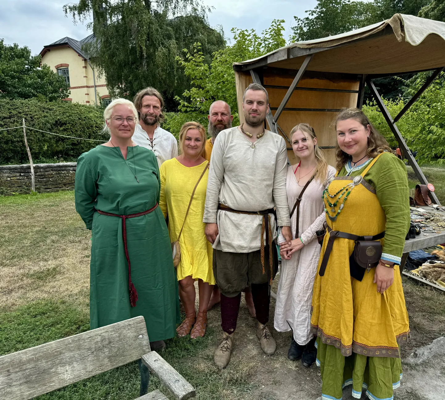 Vasakult Riin Ling, Rein Ling, Katrin Paju, Rauno Rahnel, Robert Rootslane, Mia Rootslane ja Annely Holm.