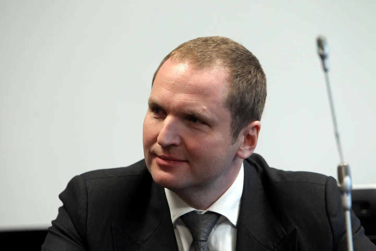 Anders Tsahkna.