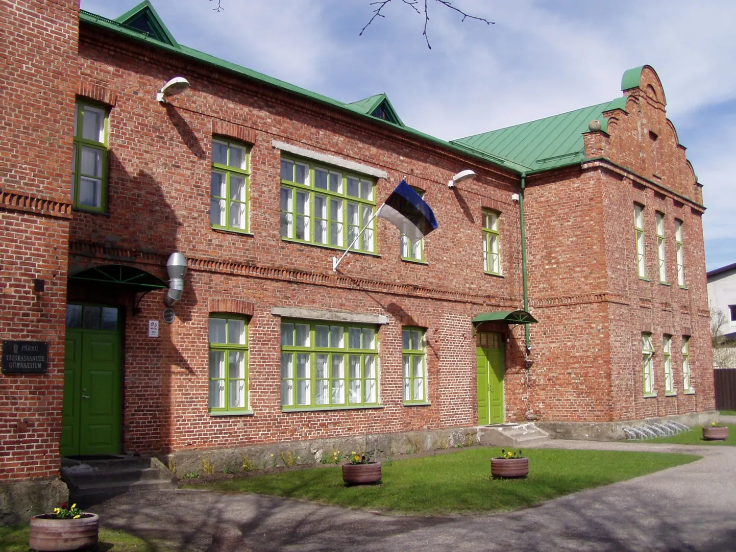 Pärnu täiskasvanute gümnaasium.
