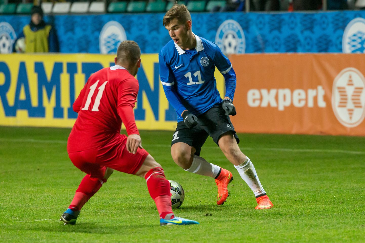 Франк Лийвак в матче сборной Эстонии против Иордании.