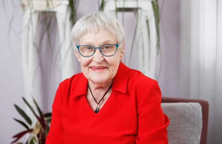 AVE KUMPAS 1936-2025 Eesti lastemuusika grand old lady uskus, et ...