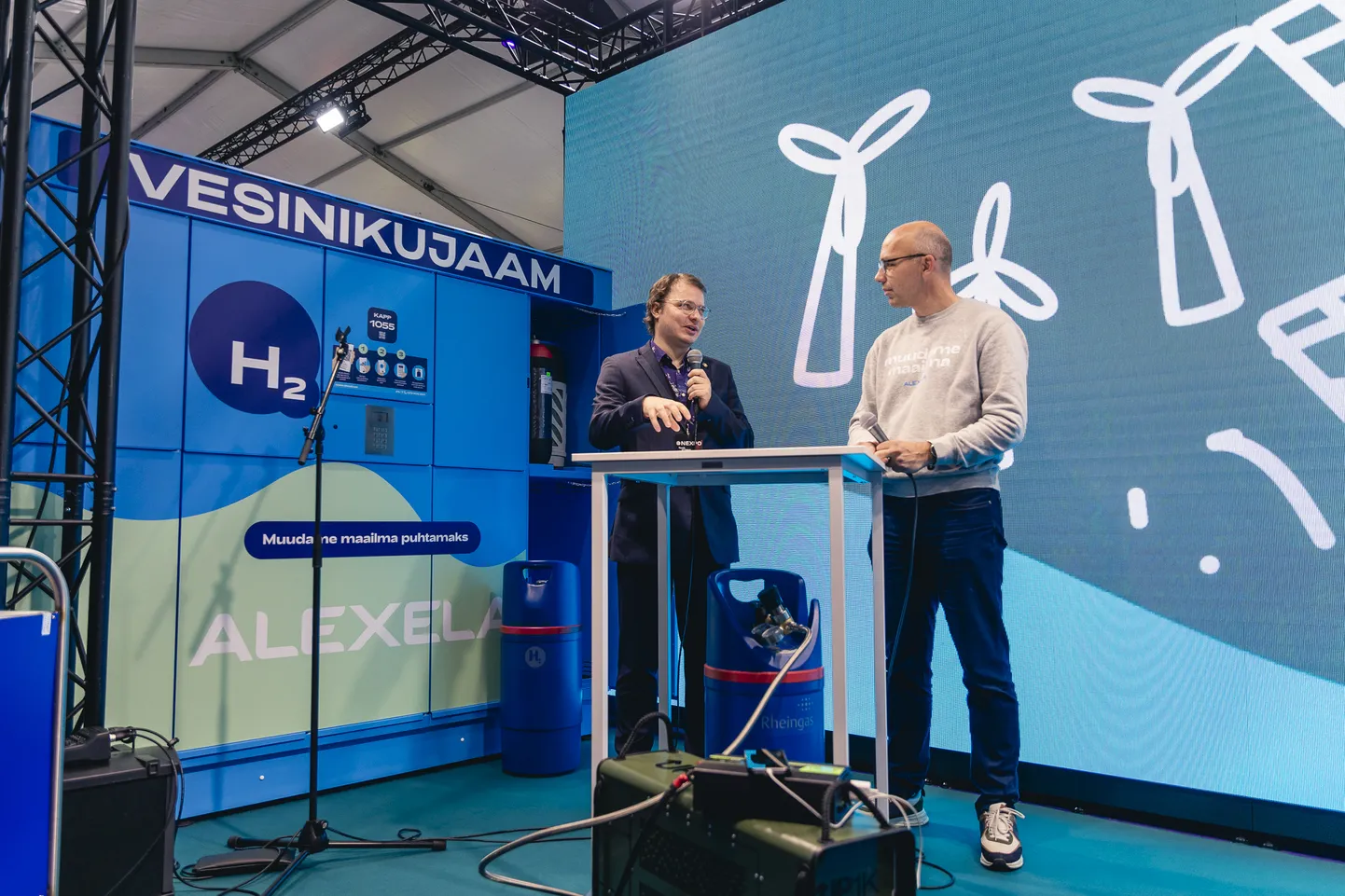 Alexela pressiüritus NEXPO-l. Priit Siimon ja Rene Lutterus