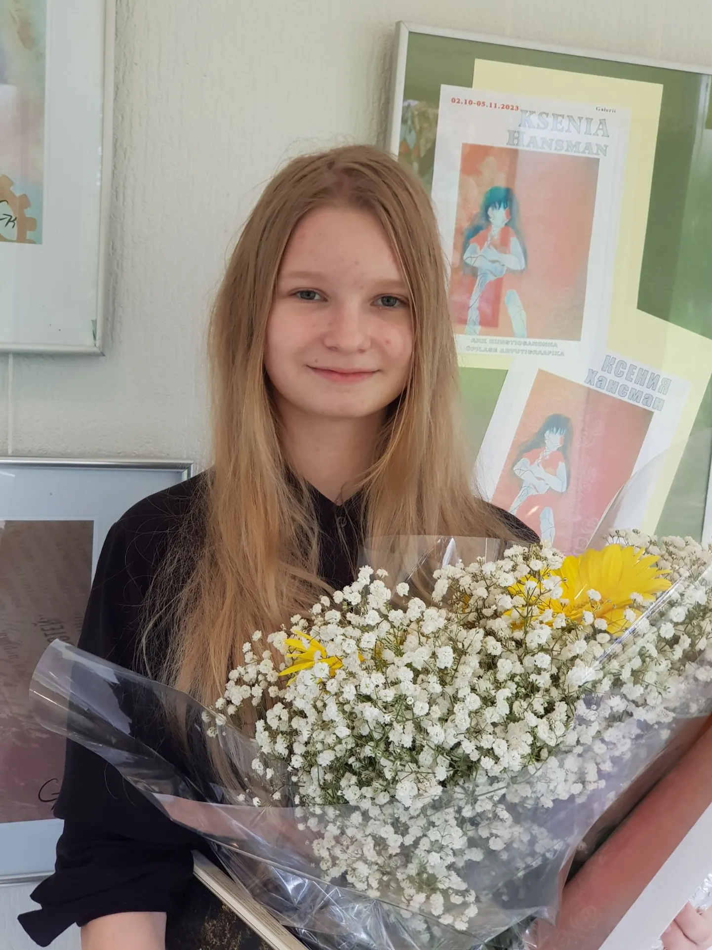Ксения Хансман на открытии первой в ее жизни персональной экспозиции.