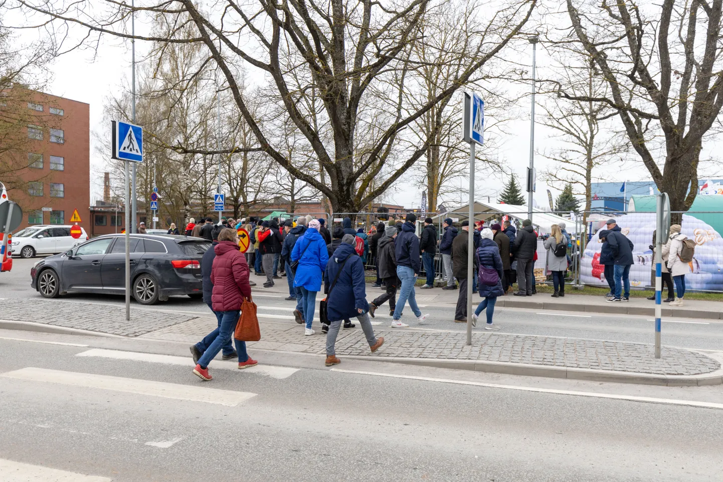 Maamessi külastavad kolme päeva jooksul tuhanded inimesed, kaugemalt tulijad ei pruugi ööseks koju tagasi sõita ja peatuvad seetõttu Tartu hotellides.