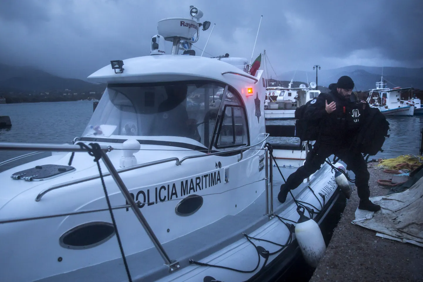 Катер Frontex.