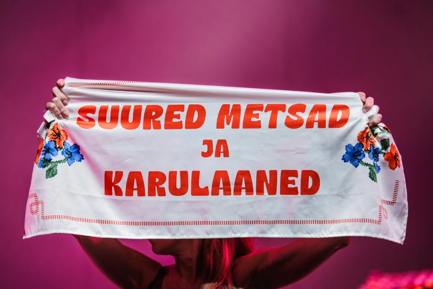Juhan Ulfsaki lavastus "Juulikuu lumi".