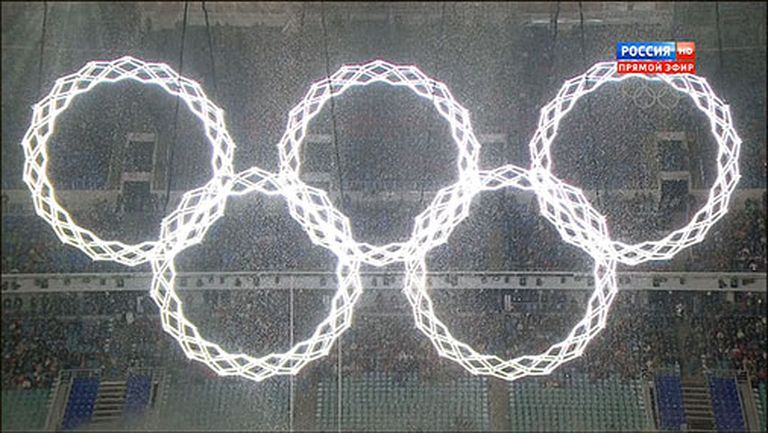 Tādus olimpiskos apļus "tiešraidē" redzēja Krievijas televīzijas skatītāji 