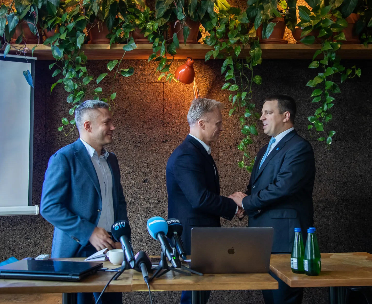 Andrei Korobeinik ja Imre Sooäär kandideerivad riigikogu valimistel Keskerakonna nimekirjas.