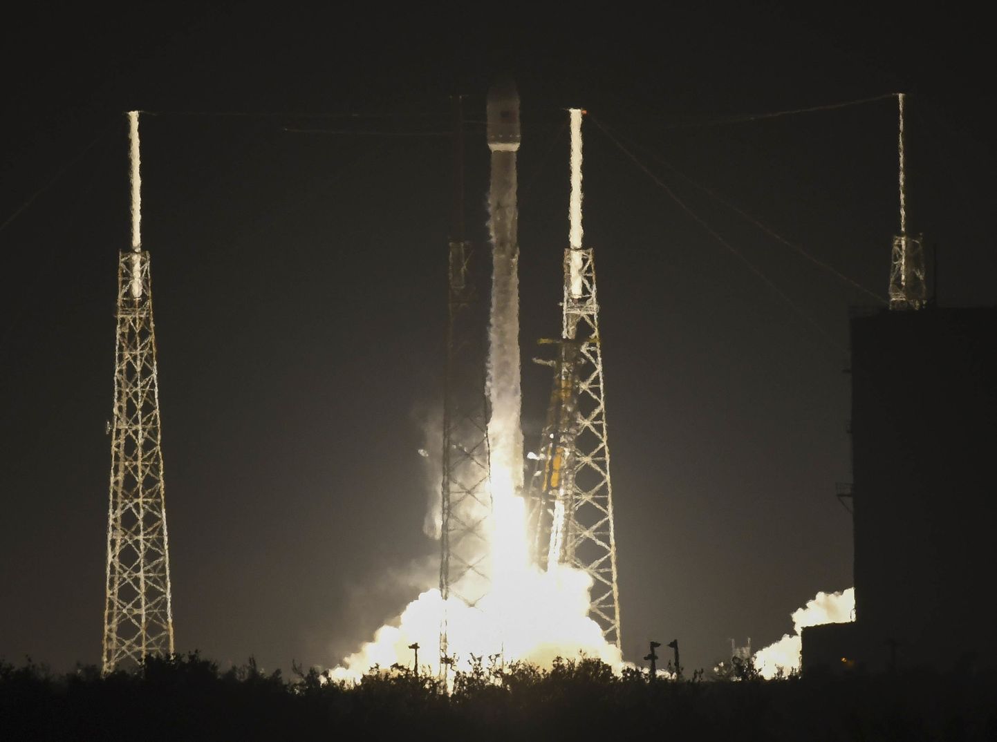 7. jaanuaril startinud SpaceX'i Falcon 9 rakett kandis endaga ülisalajast luuresatelliiti koodnimega Zuma.