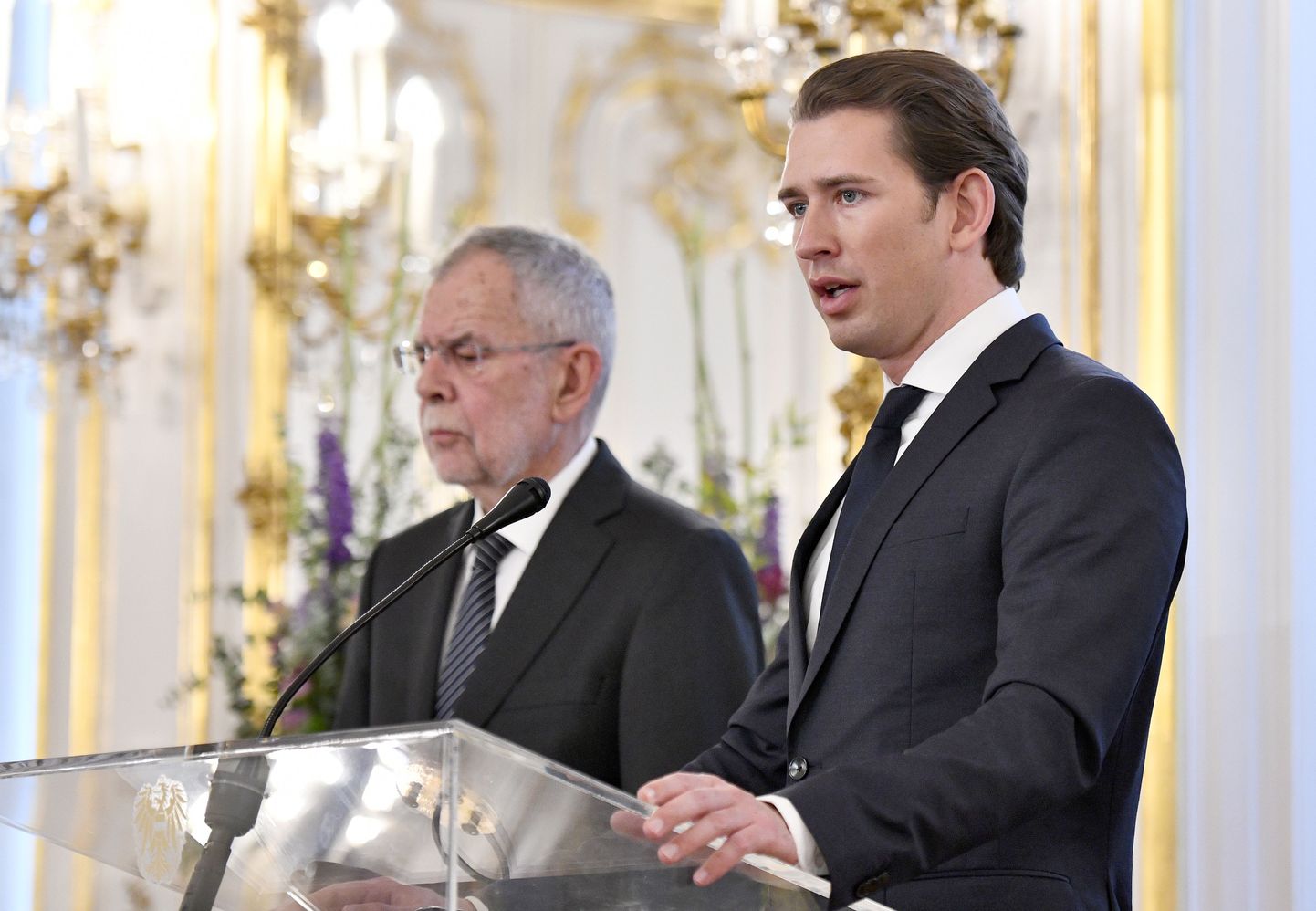 Austria president Alexander Van der Bellen ja kantsler Sebastian Kurz 
pressikonverentsil Viinis.