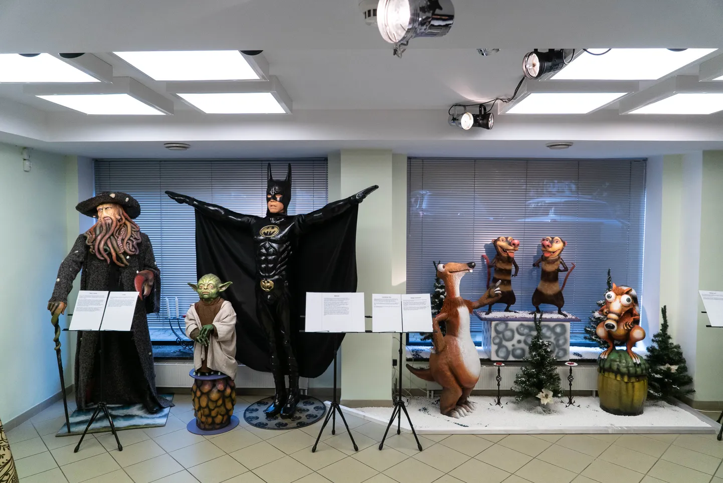 Uued vahakujud galeriis Kratt Art.