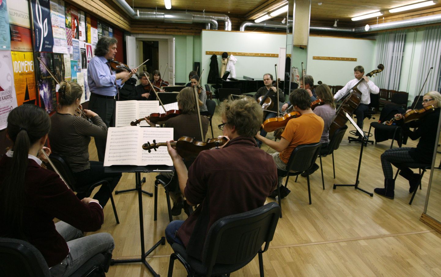 Uue koosseisuga Tallinna Kammerorkester proovis.