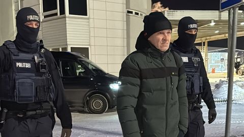 FOTOD ⟩ Politsei saatis Eestist välja Vene eriteenistustega kontakte omanud mehe