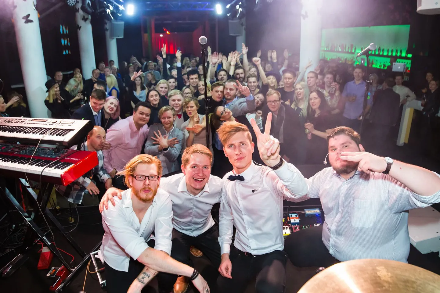 Aastahitt 2015 järelpidu Club Butterflys Karl-Erik Taukari saatel