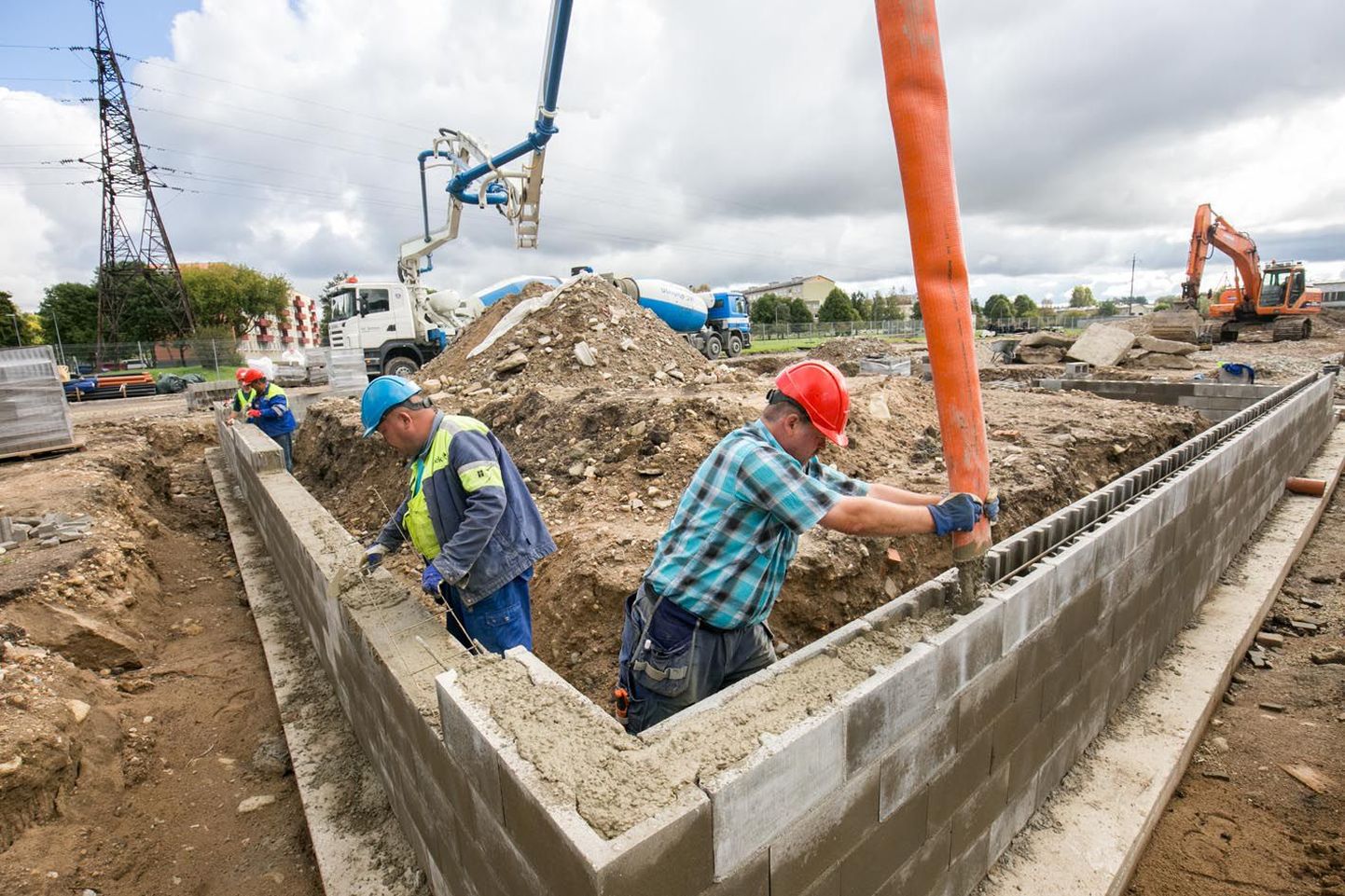 Paide MEK on alustanud Eesti Pagarile üle kolme miljoni euro eest valmivale tootmishoonele vundamendi betoneerimist.