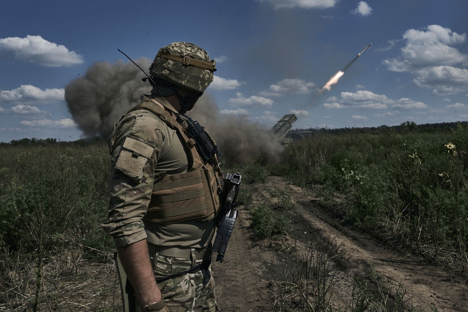 Украинские военные под Бахумтом.