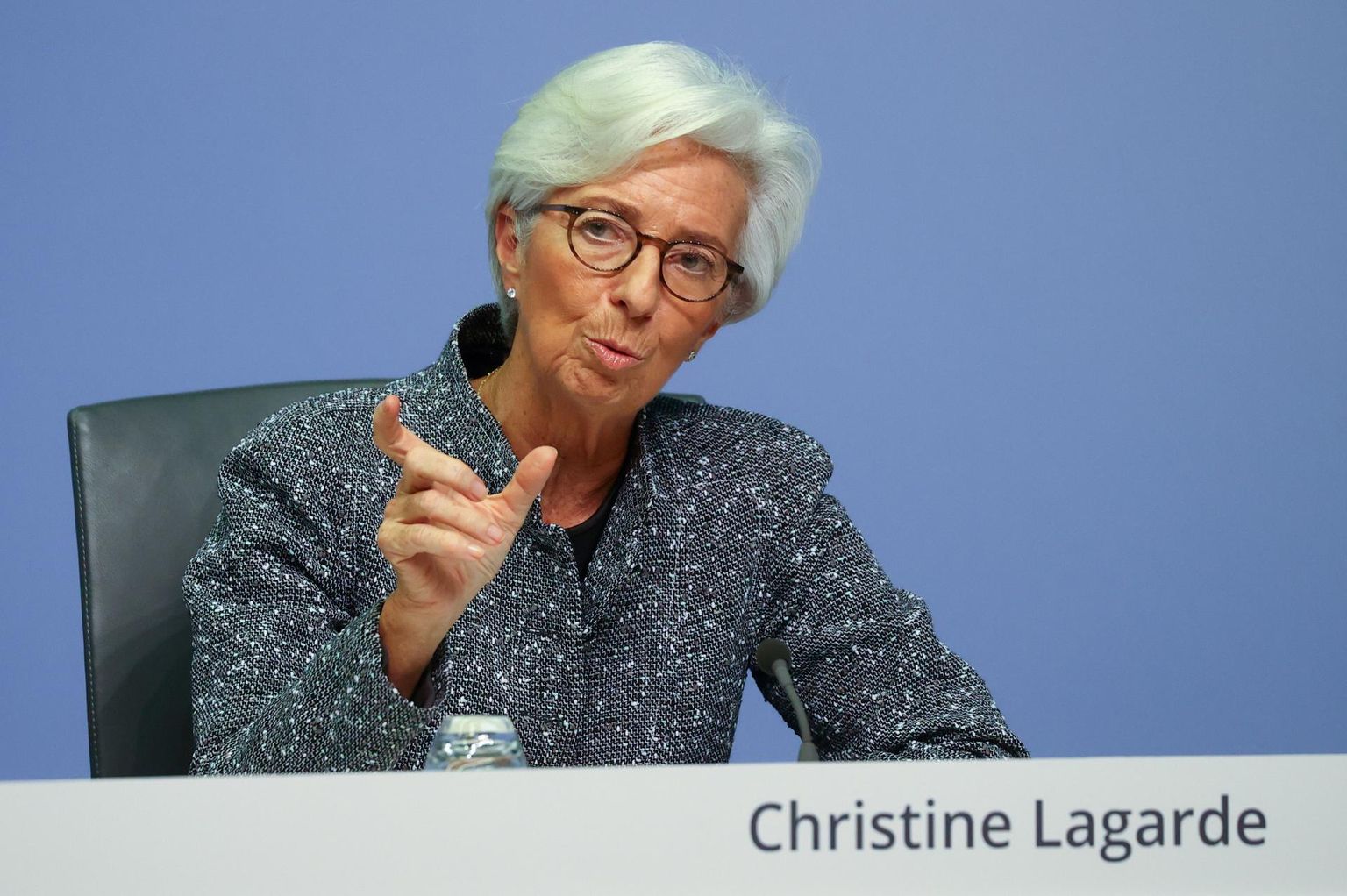 Euroopa Keskpanga leebe rahappoliitika pooldajana tuntud president Christine Lagarde pidi eelmisel nädalal möönma, et baasintressi tõstmisest pole pääsu, aga nüüd on kaelas uus mure.
