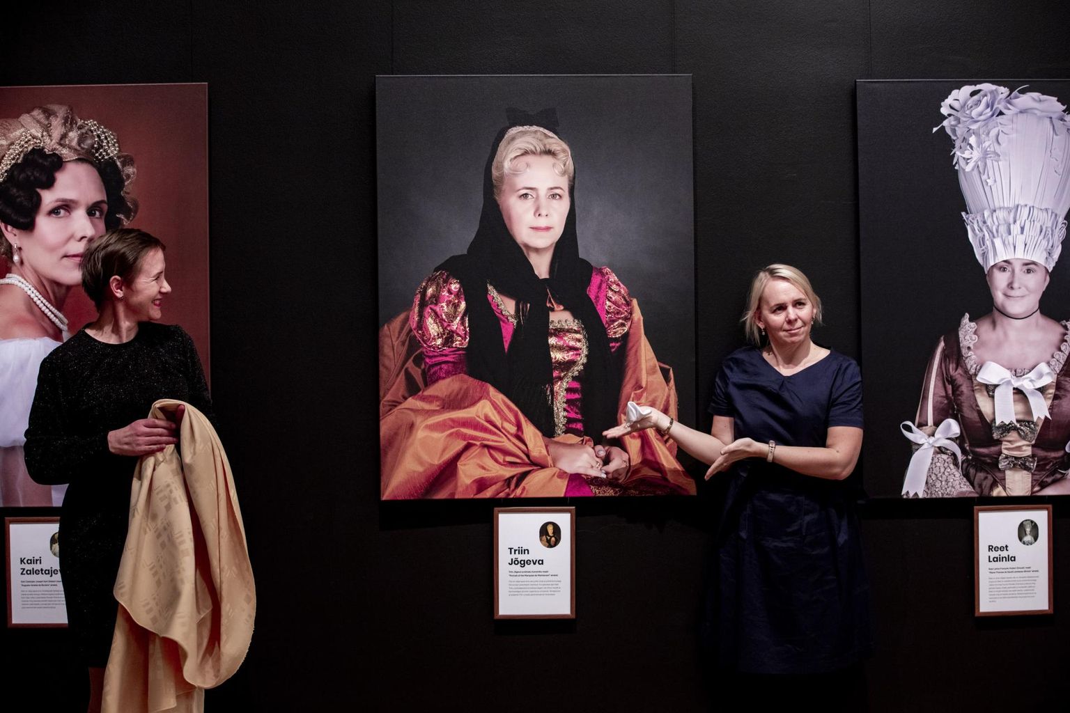 Politseiametnik Triin Jõgeva portree on tundmatu kunstniku maali “Markiis de Maintenoni portree” taaslavastus.