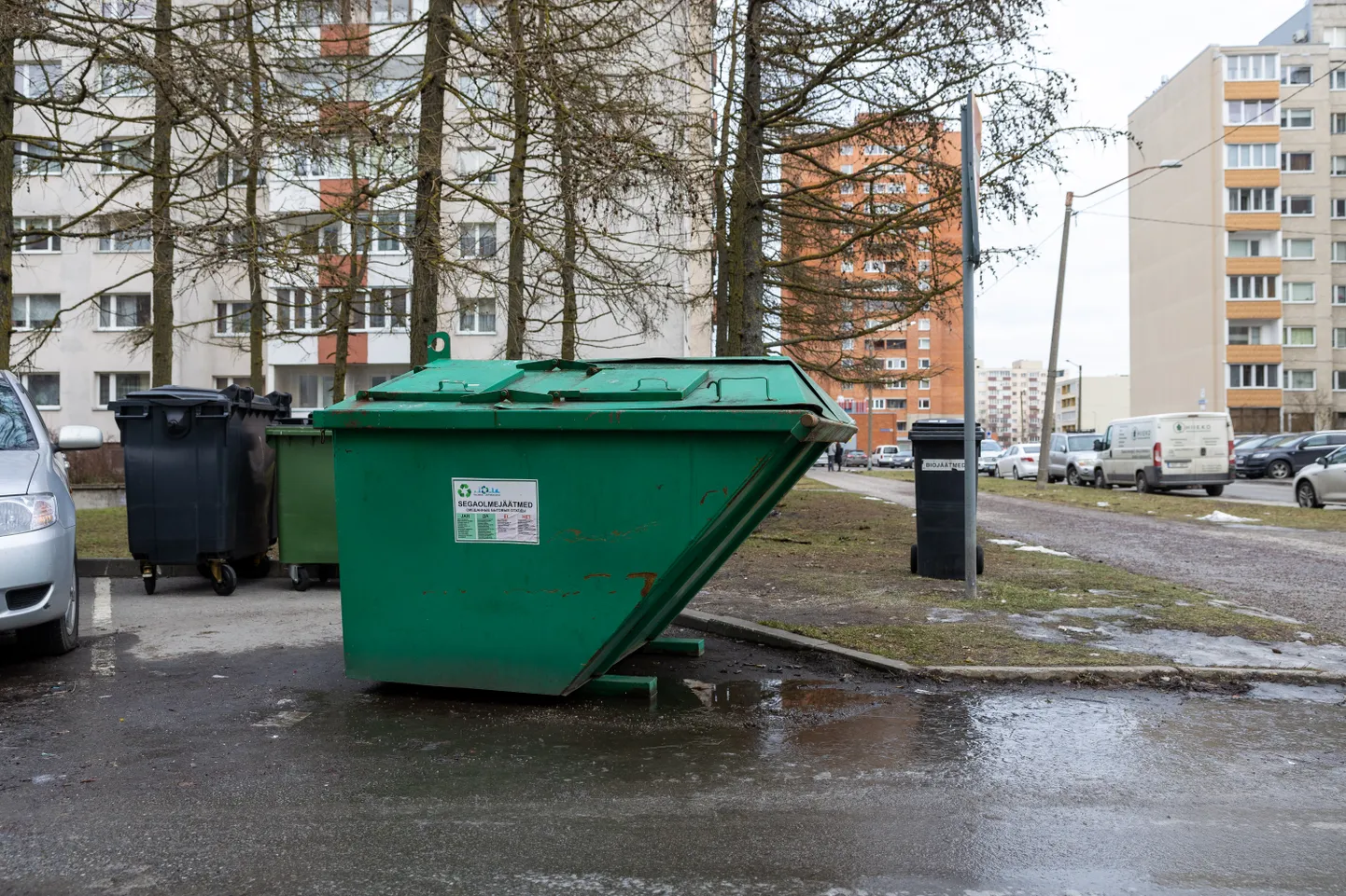 Prügikastid Tallinnas. Pilt on illustratiivne.