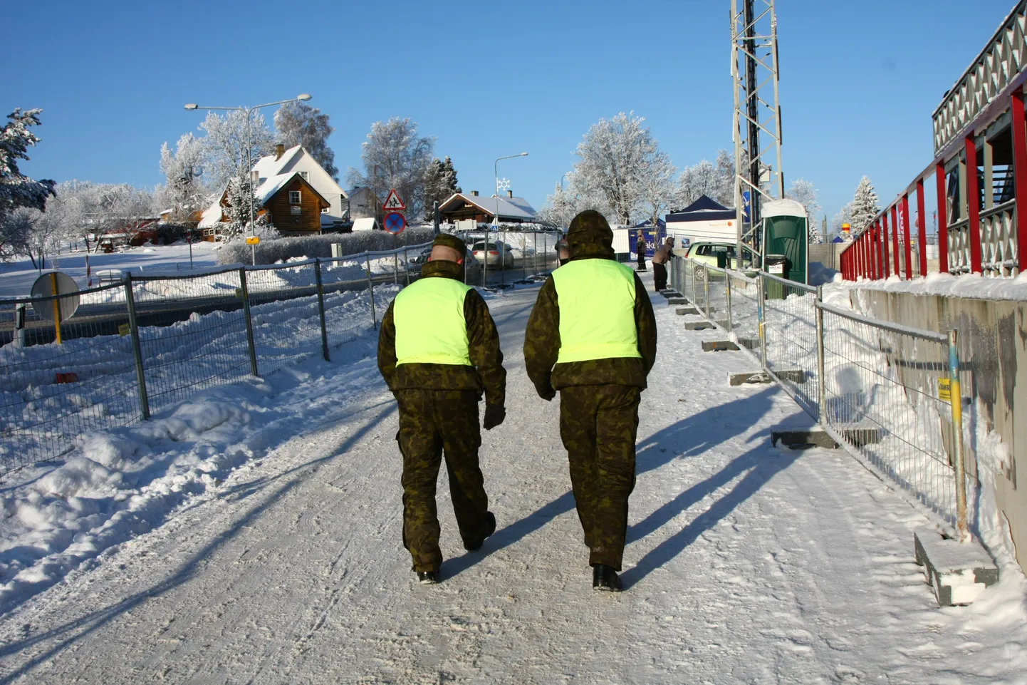 Abipolitseinikud Otepääl Tehvandil patrullimas. Foto on illustreeriv.