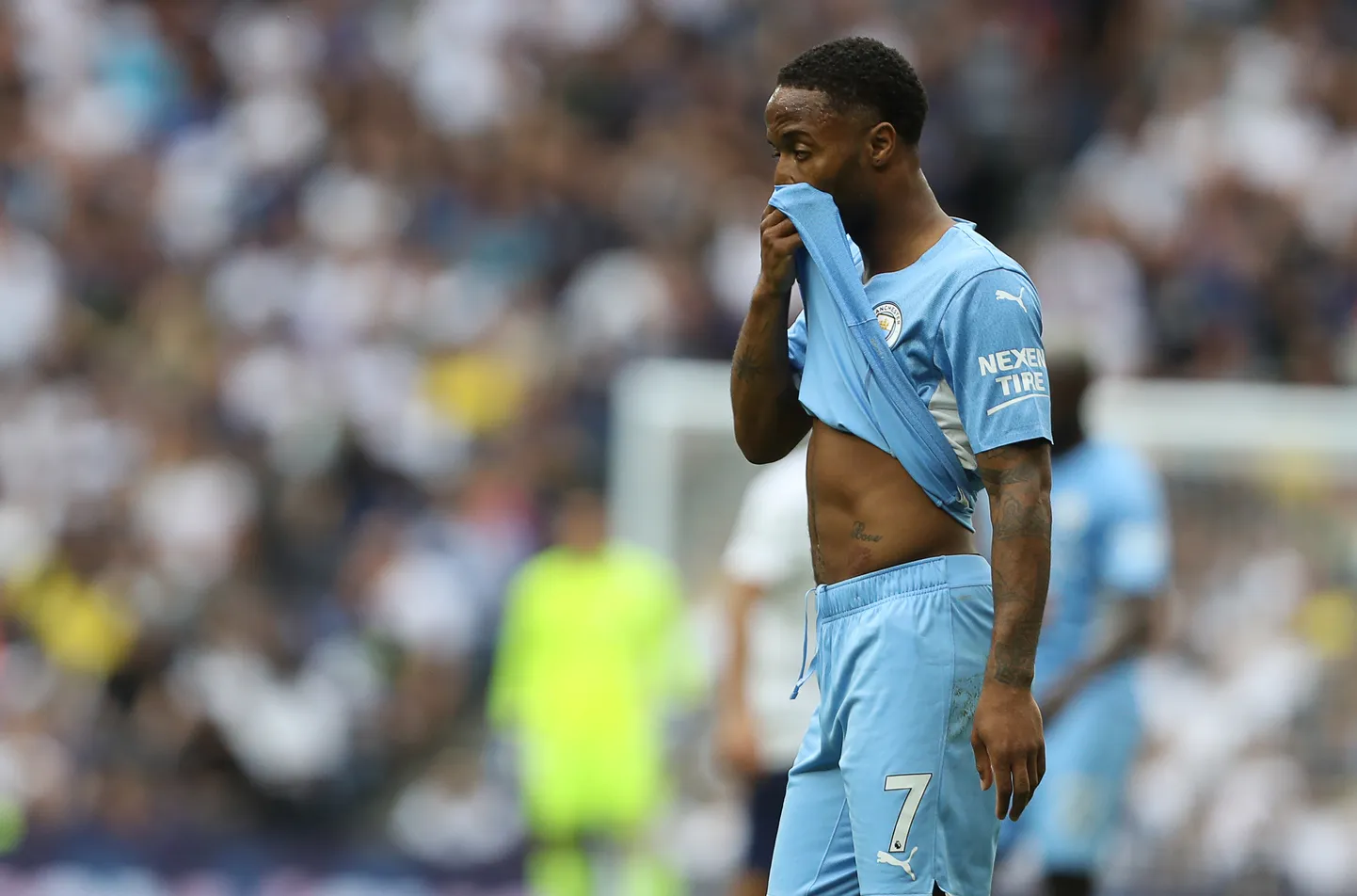 Manchester City ääreründaja Raheem Sterling.