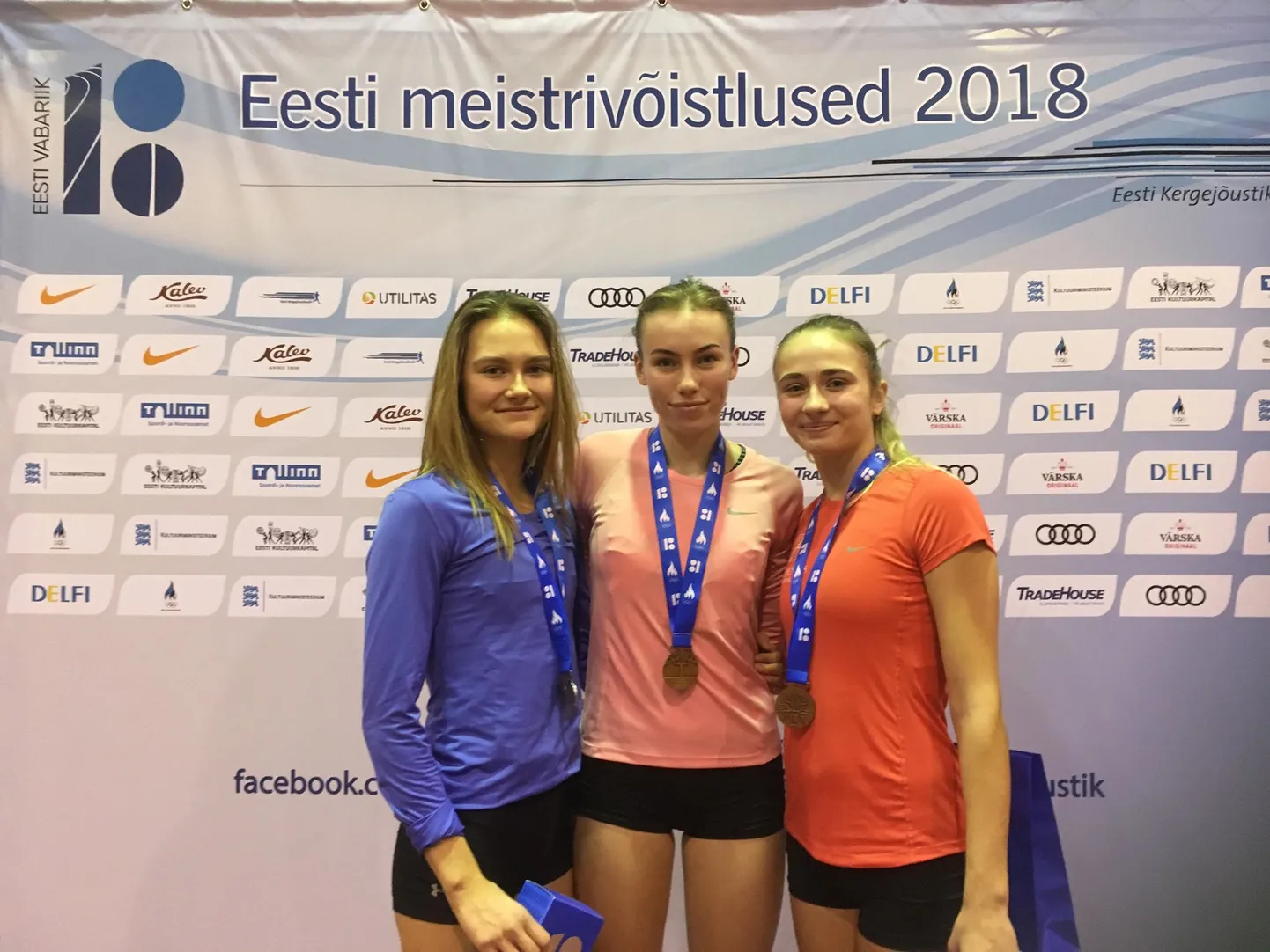 Neidude U18 vanuseklassi esikolmik.