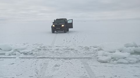 HIIUMAA-MANDRI JÄÄTEE MÄRGITUD ⟩ Kel vähegi võimalik, ärge lõbu pärast sõitke!