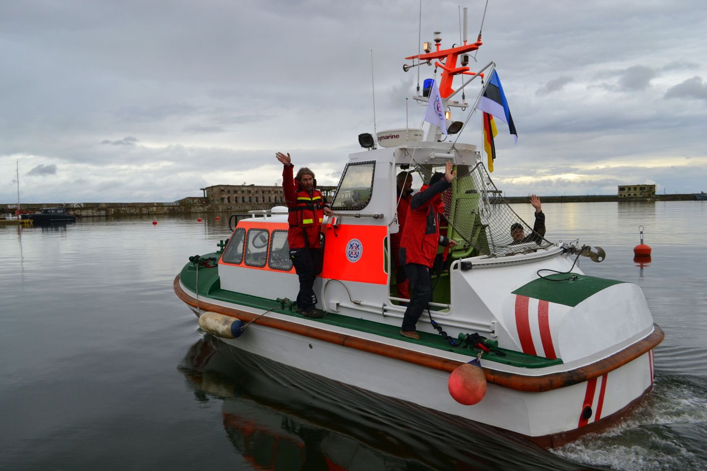 Juminda vabatahtliku merepääste päästelaev Bremen Hara lahes