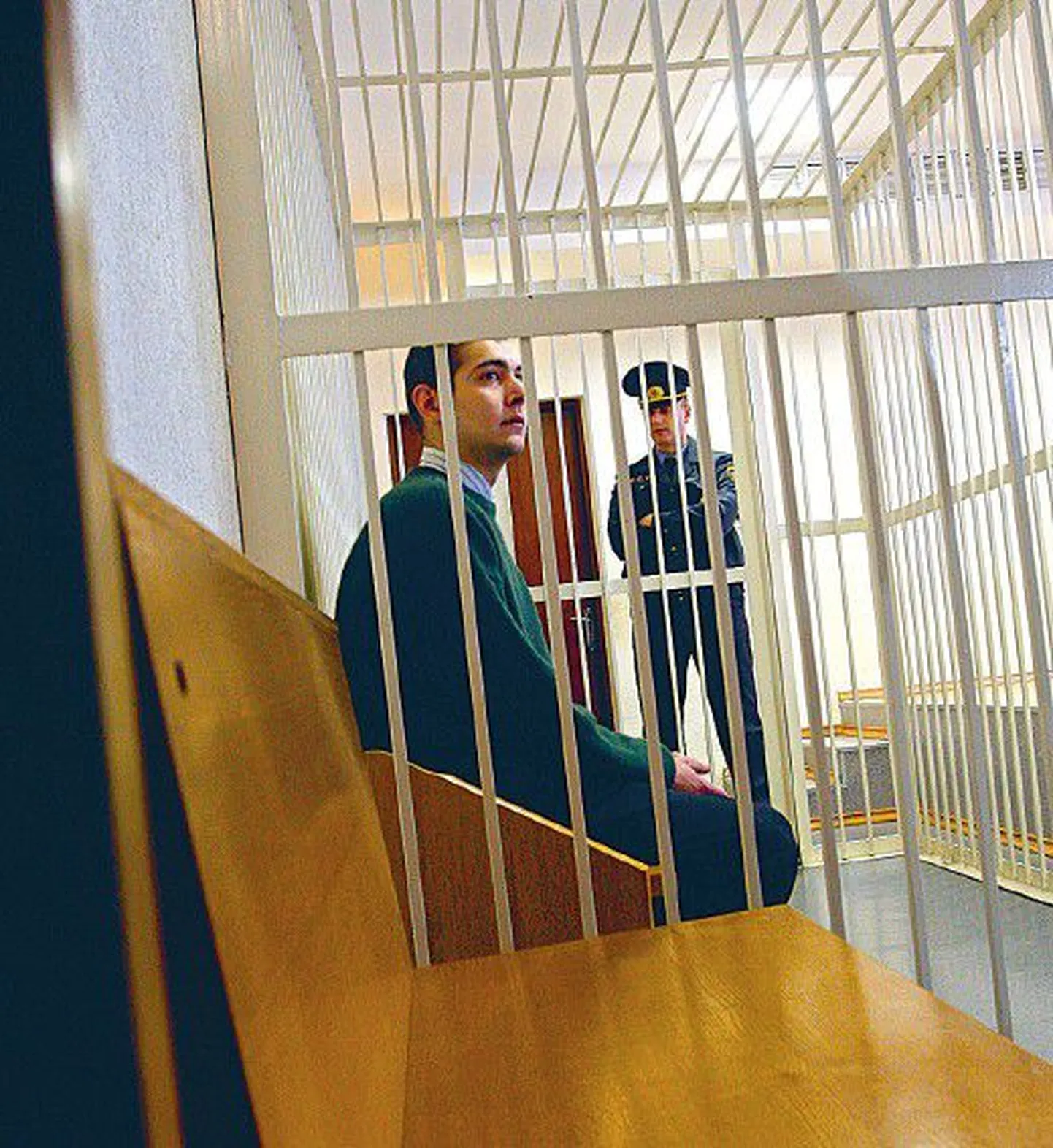 Ивана Гапонова, одного из двух задержанных в Беларуси российских граждан, протестовавших против фальсификации выборов 19 декабря, по-прежнему держат за решеткой.