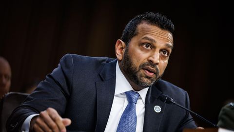 «Oht riiklikule julgeolekule»:  FBI direktor läheb teda purjutamises süüdistanud artikli pärast kohtusse