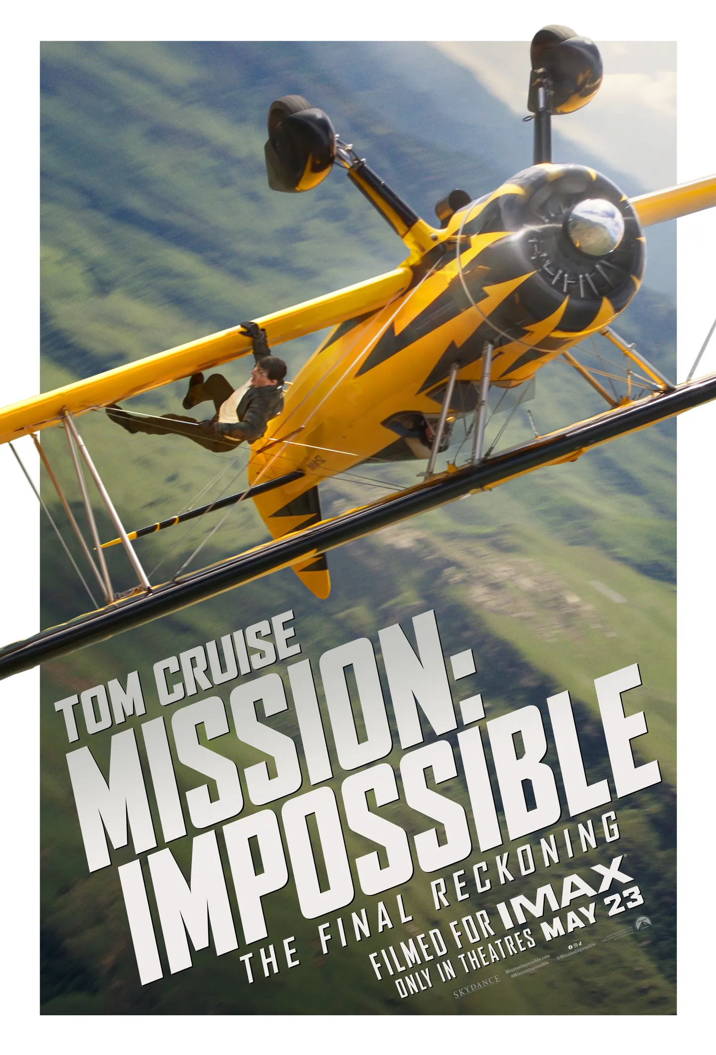 Uue filmi «Võimatu missioon: lõplik otsus» reklaamplakat. Tom Cruise on taas eriaagent Ethan Hunt, kelle missioonid on ohtlikud ja kõrgete panustega