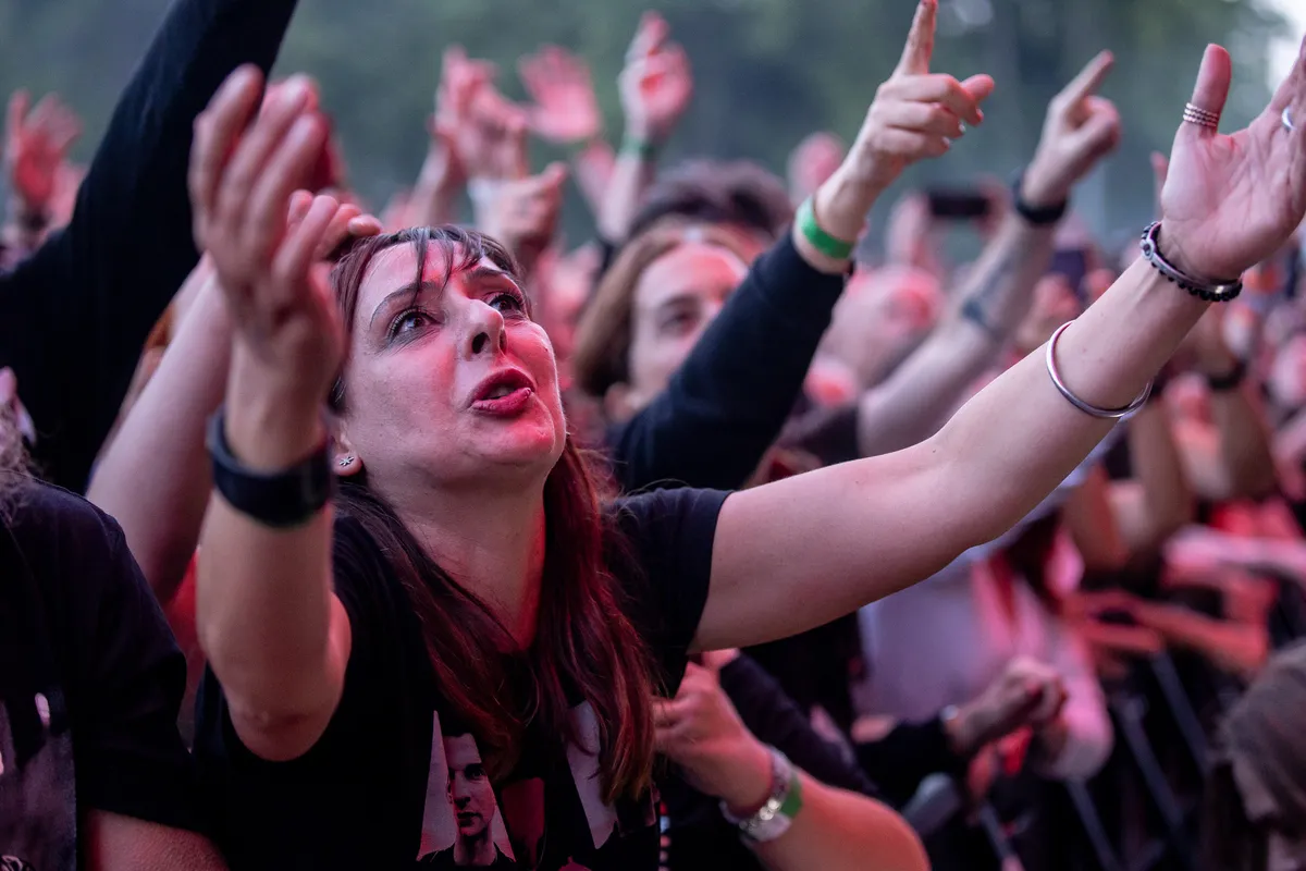Depeche Mode'i kontsert Tallinna Lauluväljakul. Ehe ekstaas fännitsoonis.