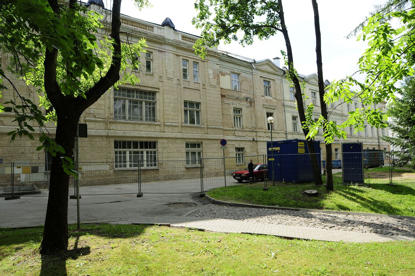 Tartus Lossi 36 asuvasse endisesse sünnitusmajja kolib pärast remonti Tartu Ülikooli sotsiaalteaduskond.