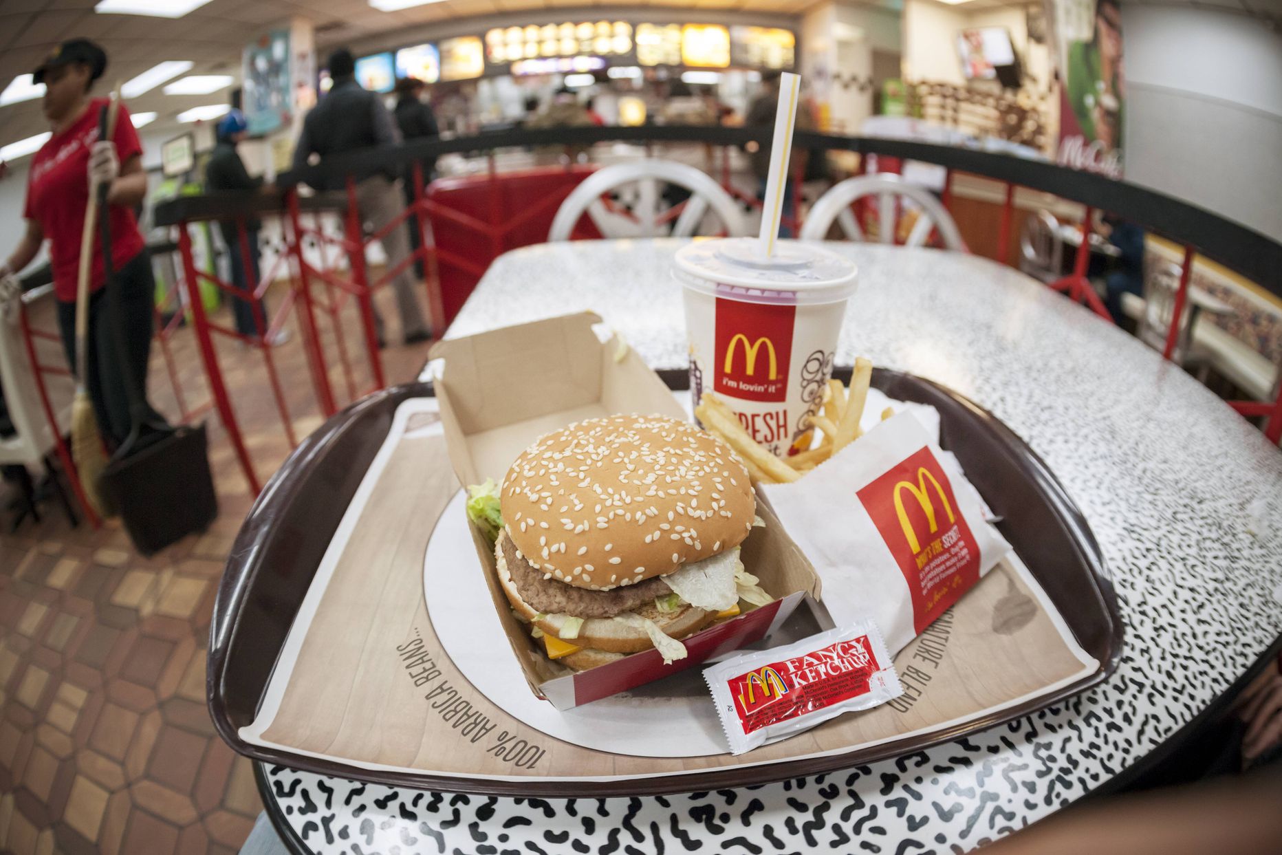 McDonald'sis saab restoranist odavalt söönuks