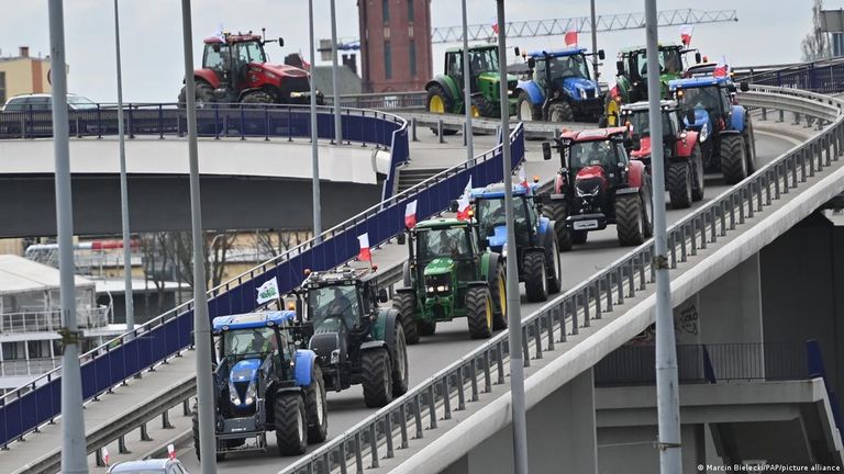 Протесты польских фермеров против ввоза сельхозпродуктов из Украины