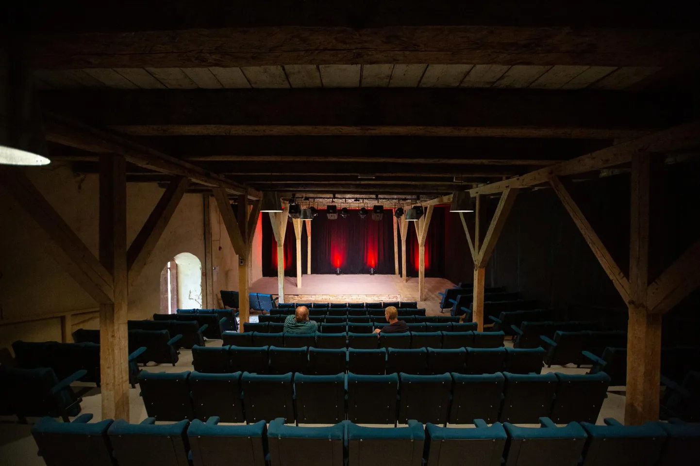 Hullunud teater.