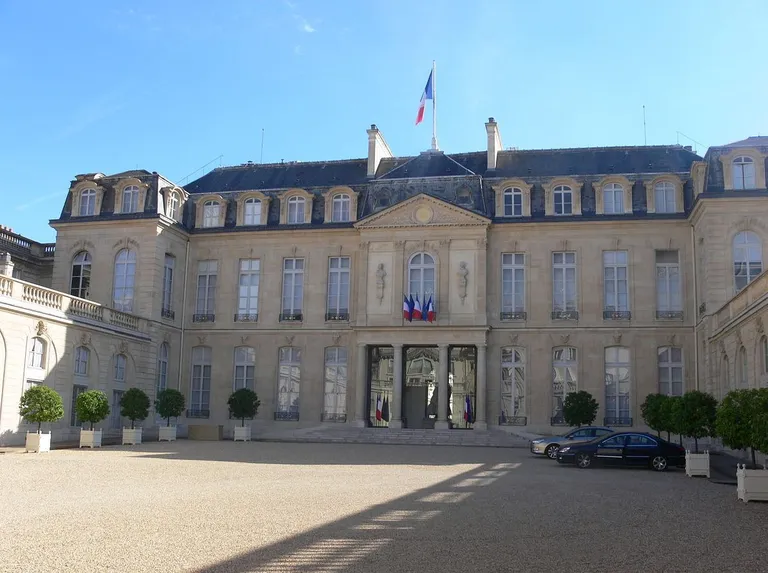 Élysée palee / wikipedia.org