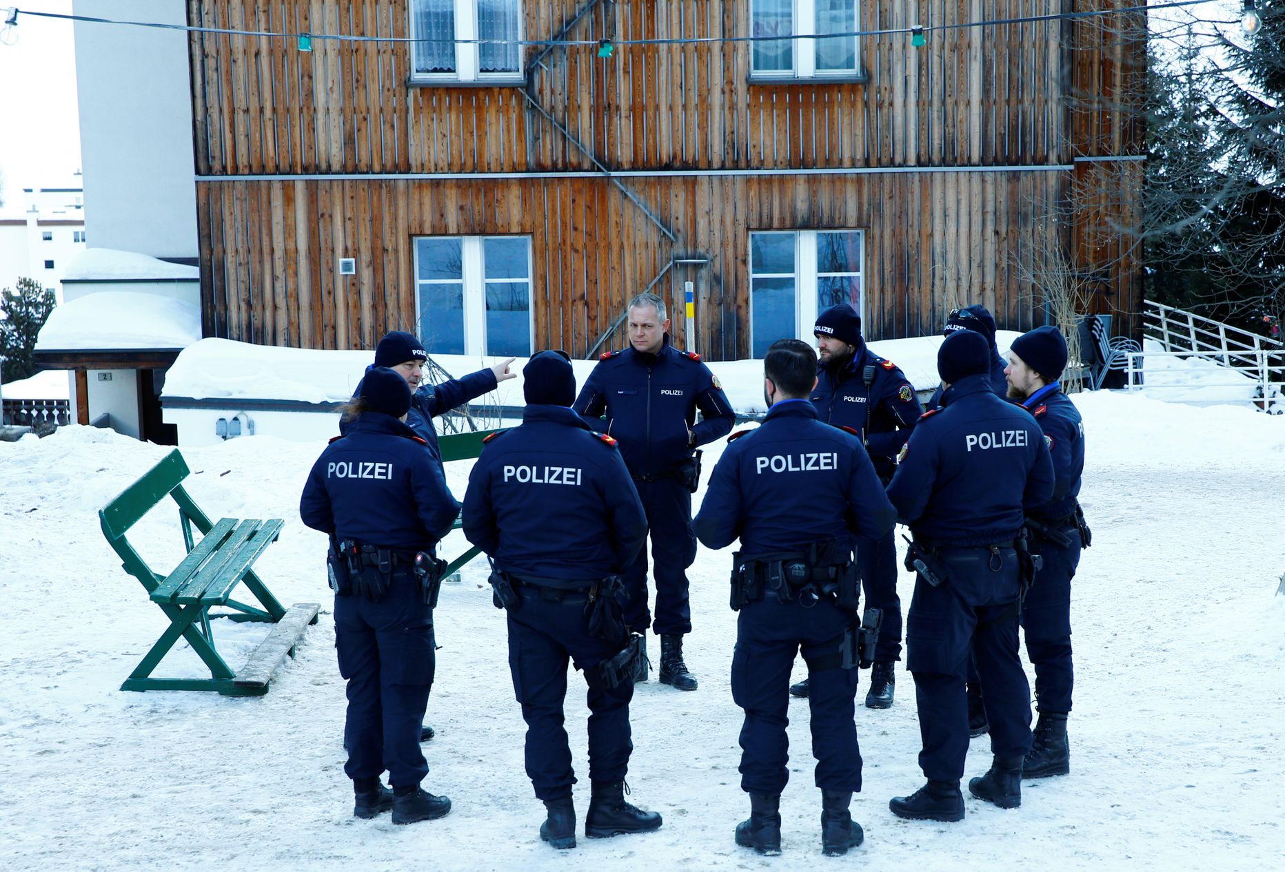 Šveitsi Davosi politsei valmistumaks 50. Davosi majandusfoorumiks