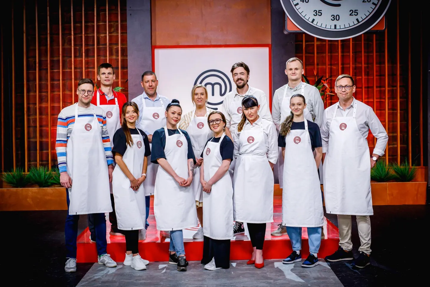 MasterChef Eesti teise hooaja finaalis pürib riigi parimaks amatöörkokaks 12 kokandushuvilist.