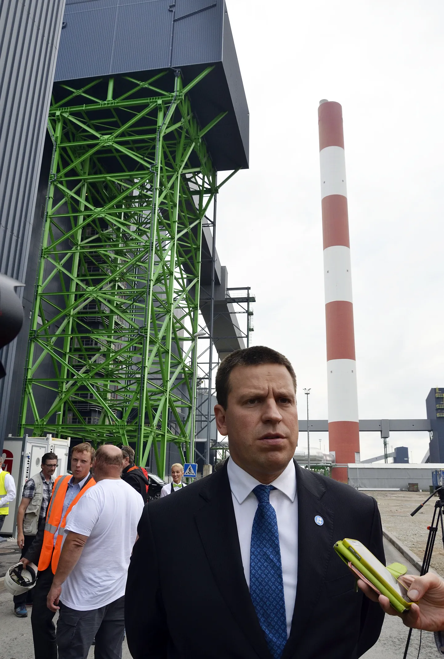 Jüri Ratas mullu Auvere elektrijaama avamisel.