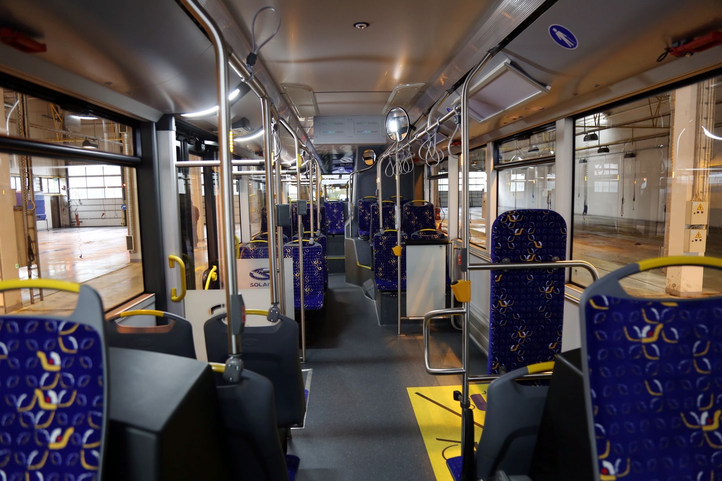 Polijas uzņēmuma "Solaris Bus&Coach; s.a." piegādāto jaunā dizaina "Solaris Urbino" autobusu prezentācija pašvaldības uzņēmumā SIA "Rīgas satiksme".