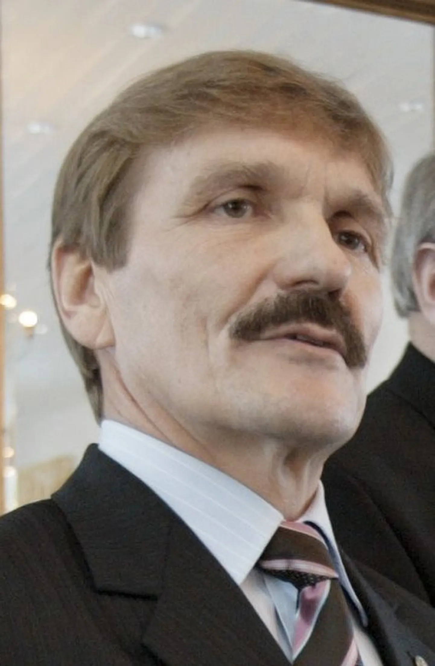 Eugen Õis.