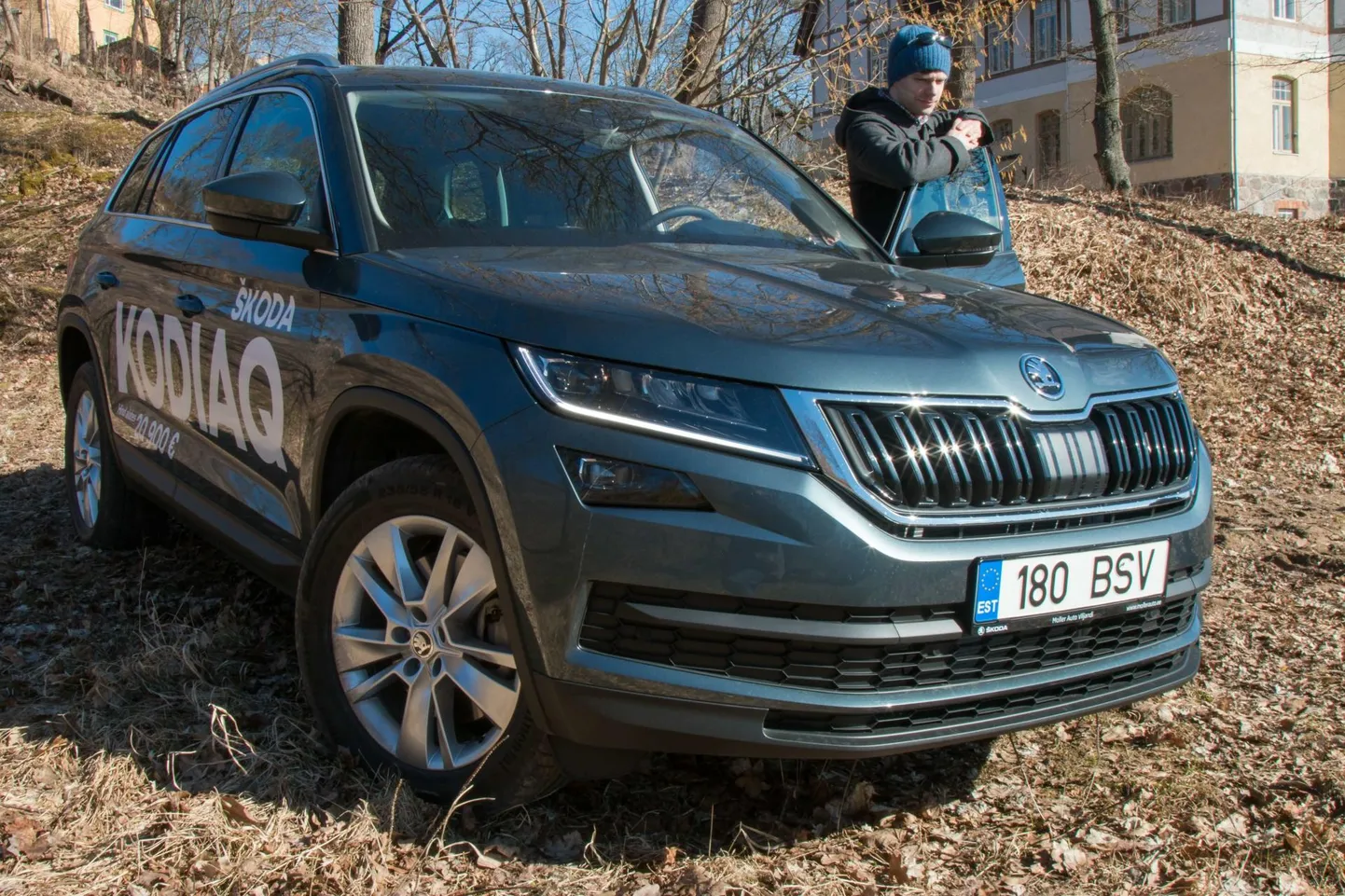 Müüjad tahtsid keskkonda rohkem saastavatest sõidukitest vana aastanumbri sees lahti saada. Pildil linnamaastur Škoda Kodiaq.