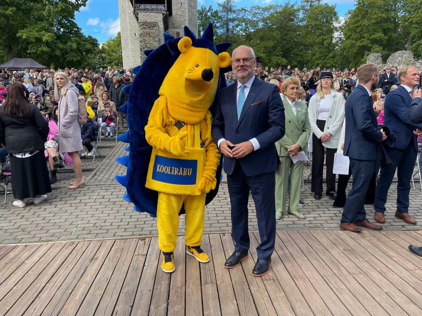Koolirahu siil ja president Alar Karis tunamullu Paides