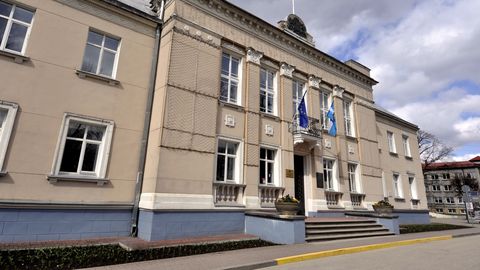 Резекненская дума уволила руководителя социальной службы