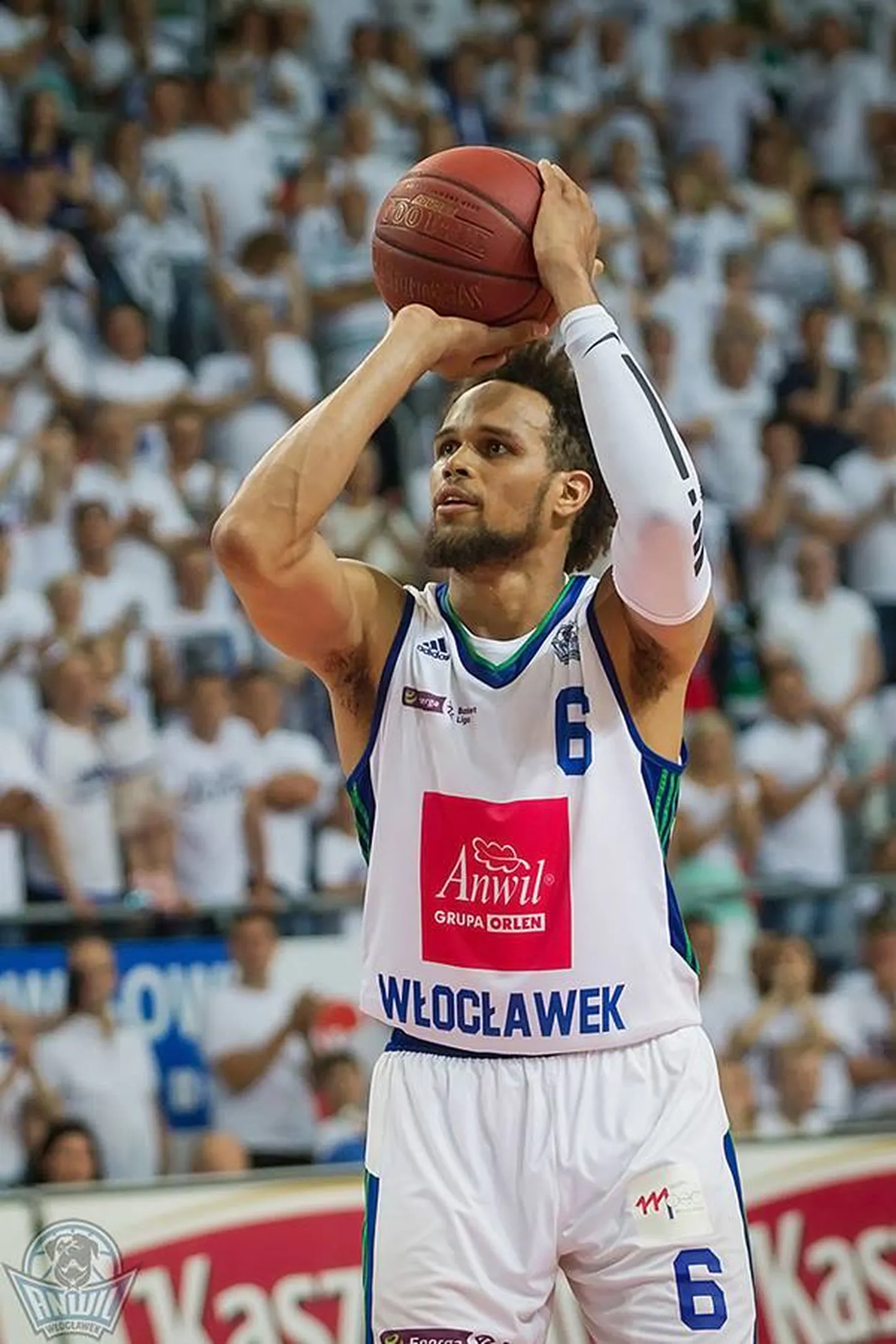 Ivan Almeida.