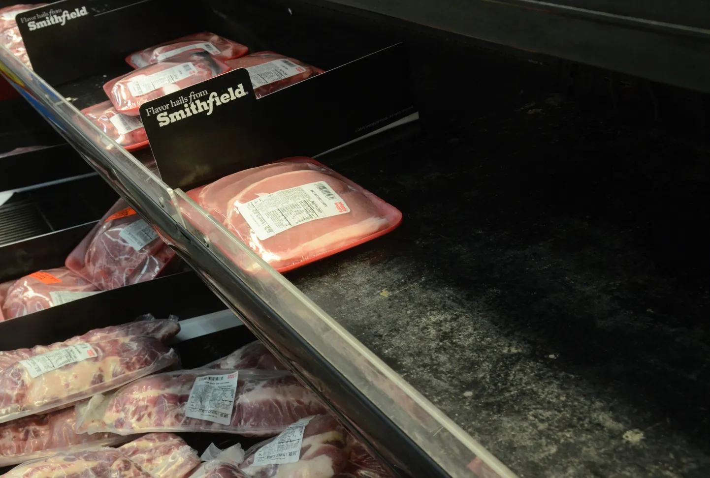 Smithfieldi liha Piggly Wiggly poes Mount Pleasanti külas Wisconsinis 2020. aasta 3. mail.