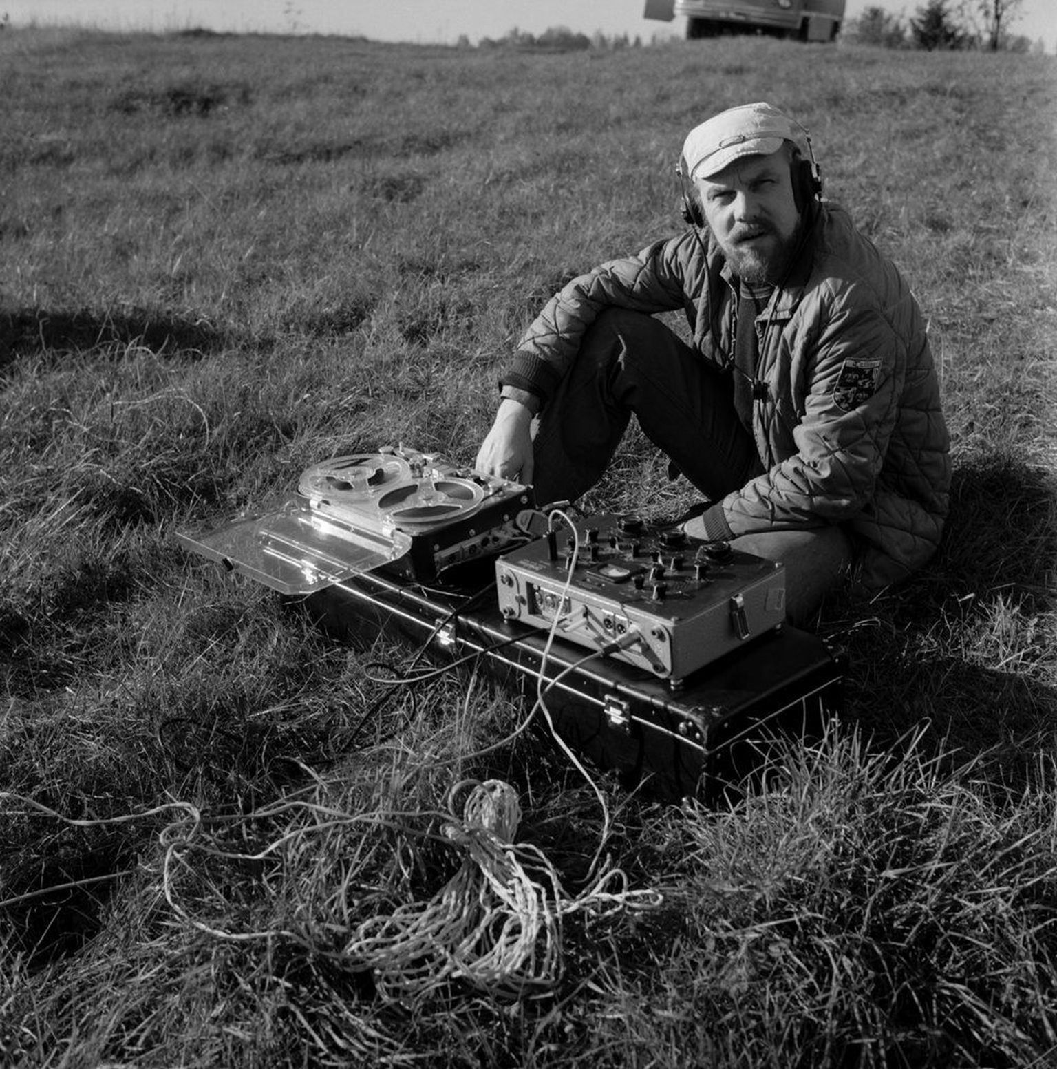 Ilmamehe Vadim Želnini juures Vellaveres, 1975. Valmib Rein Marani film «Looduse hääled».